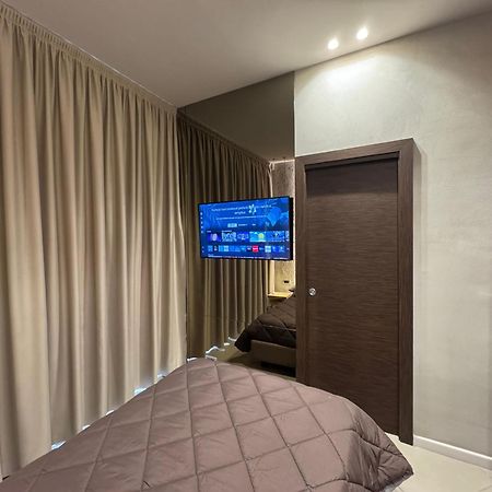 Tropicana Room 카세르타 외부 사진