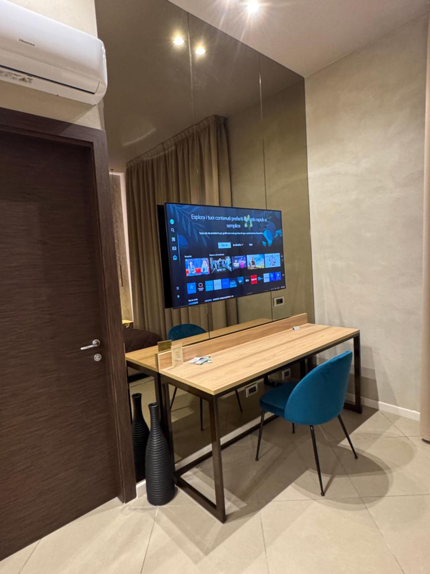 Tropicana Room 카세르타 외부 사진