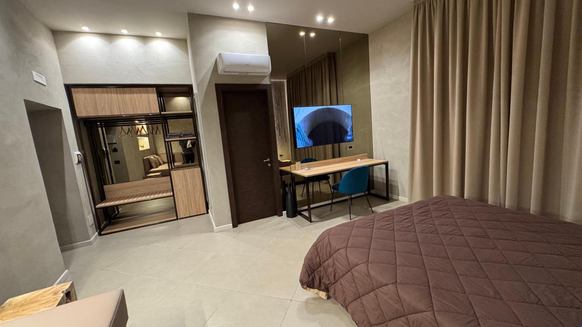 Tropicana Room 카세르타 외부 사진