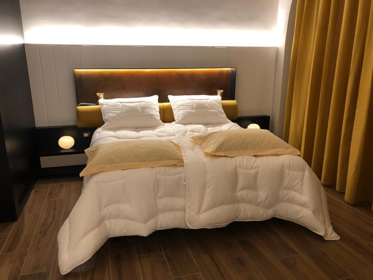 Tropicana Room 카세르타 외부 사진
